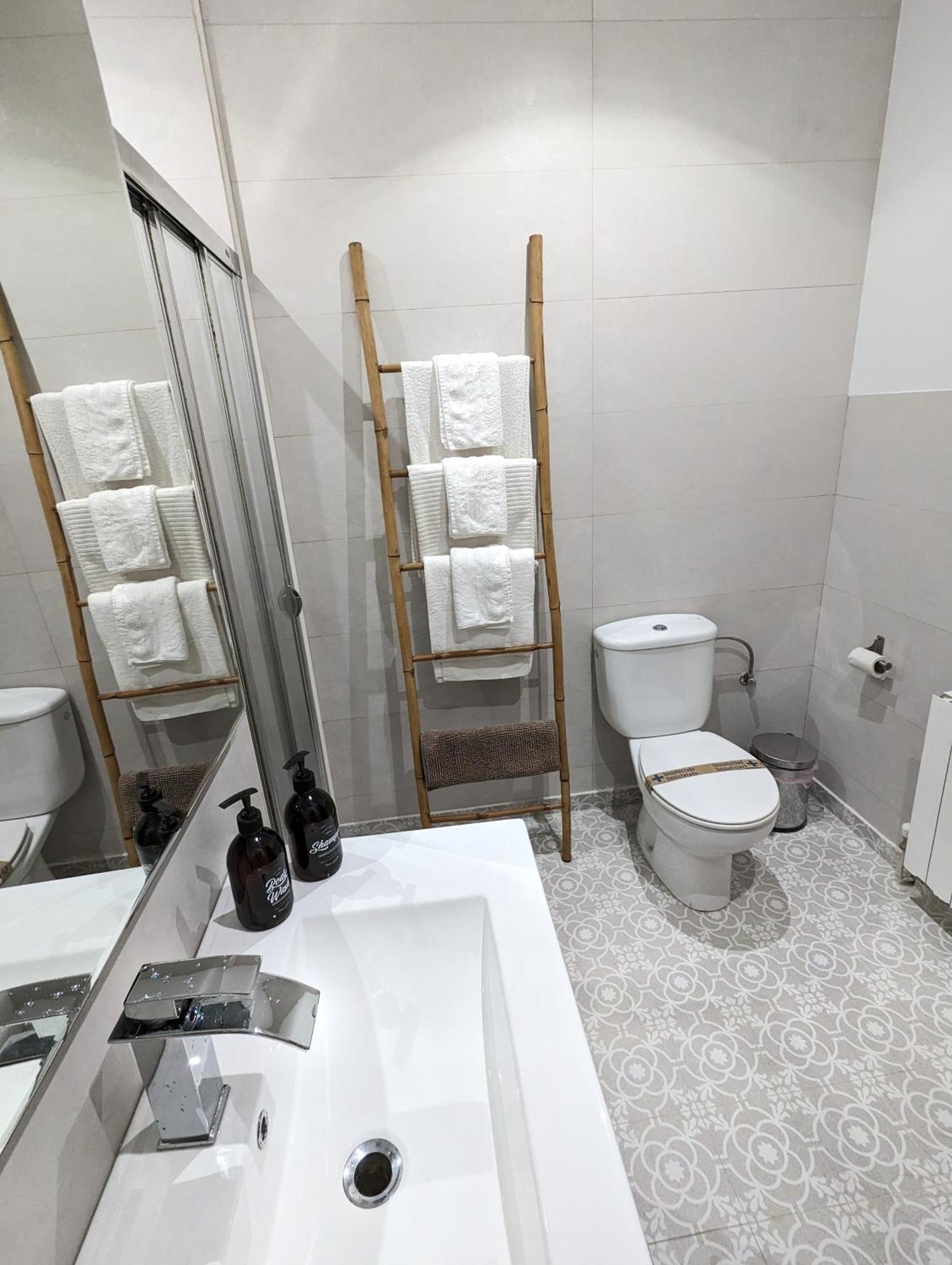 Apartamento tranquilo Casco Viejo Bilbao Exterior foto